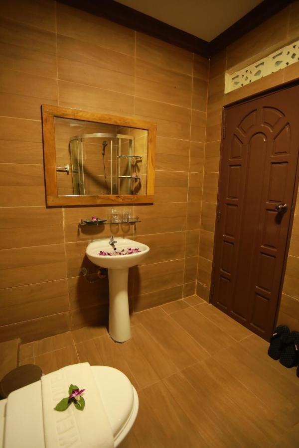 Vintage Hpa An Hotel Екстер'єр фото